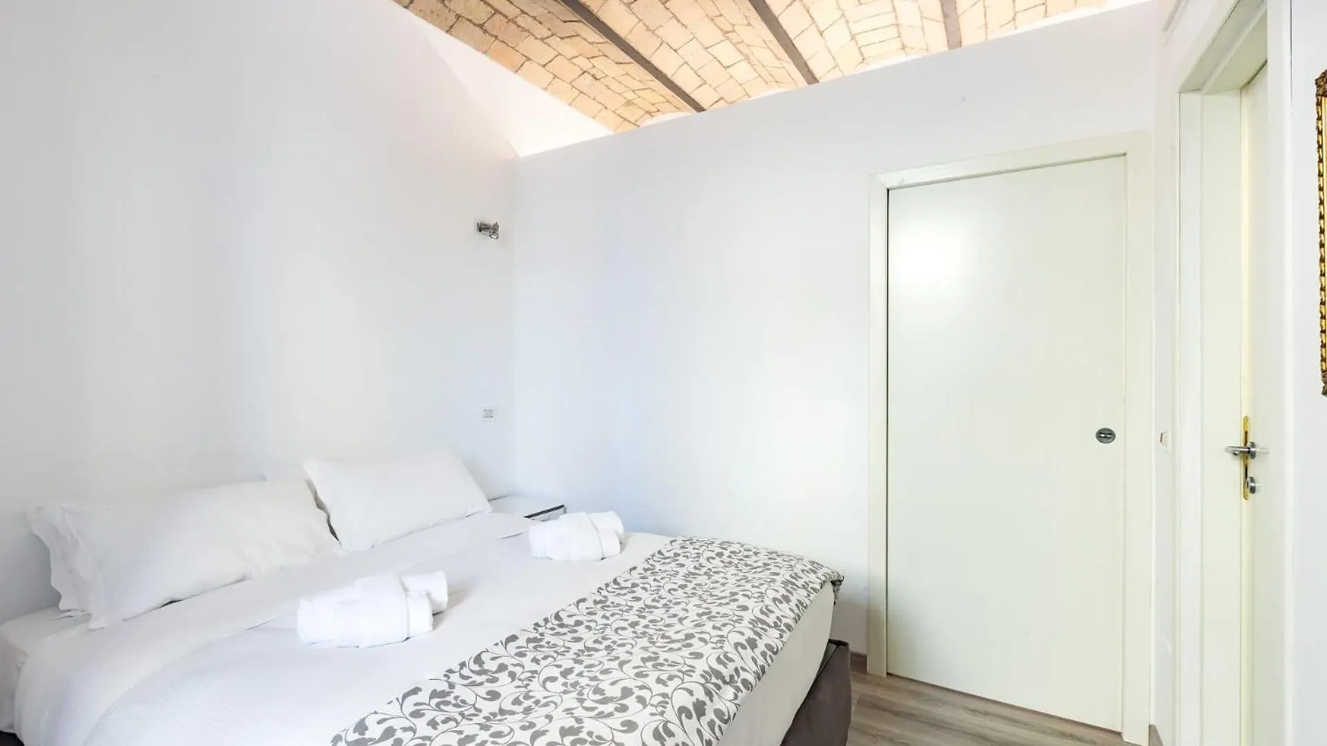 Via Dei Cappellari Private Apartment Rome